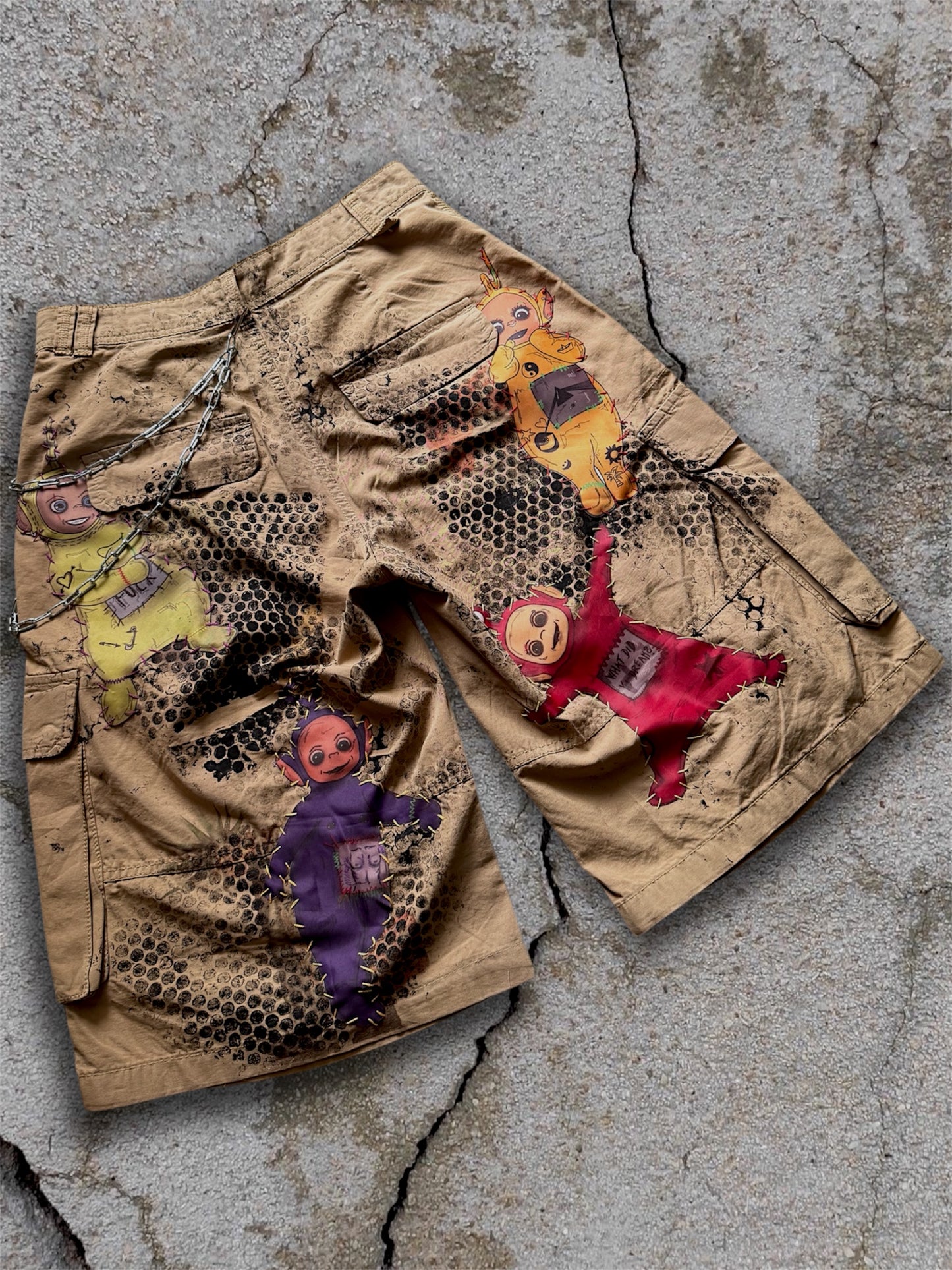 Teletubbies 1/1 upcycled jorts