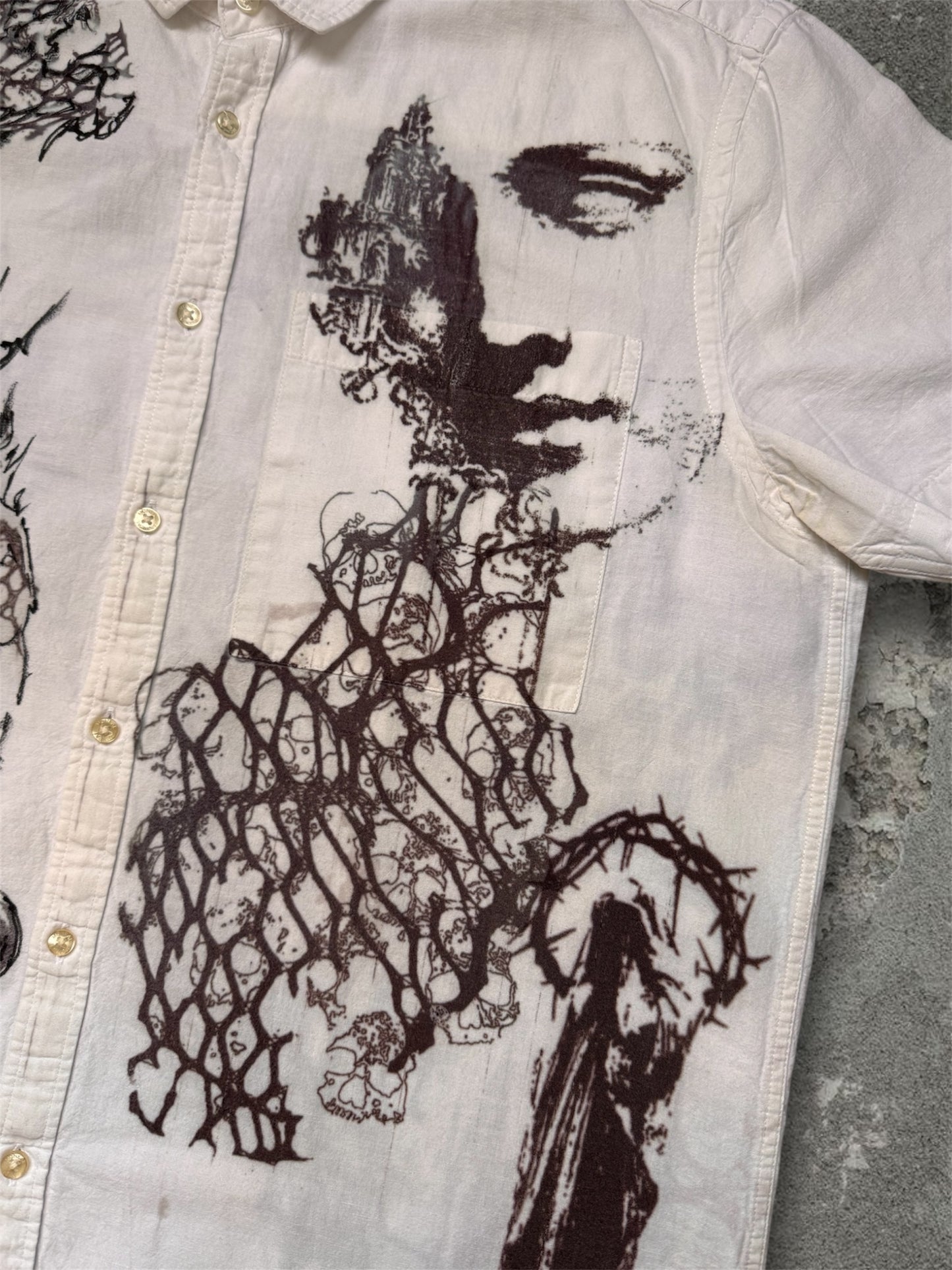“Magic church” remade white shirt