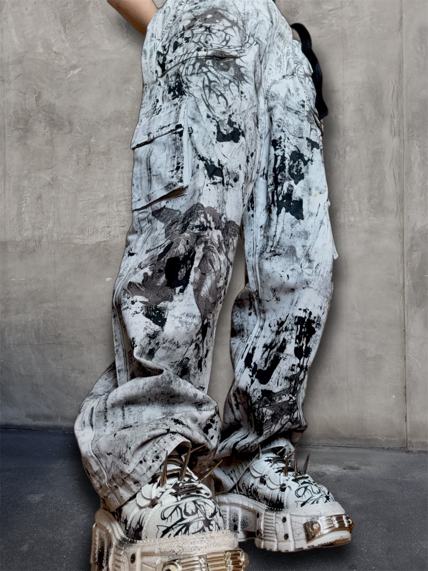 1/1 upcycled white trousers