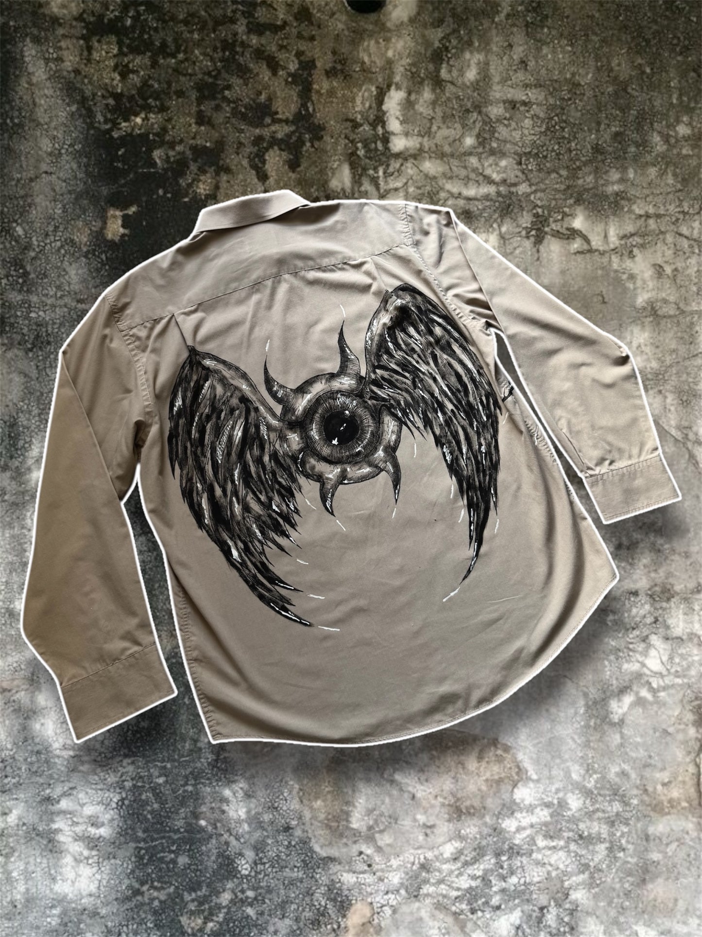 “Flying eye” handpainted shirt