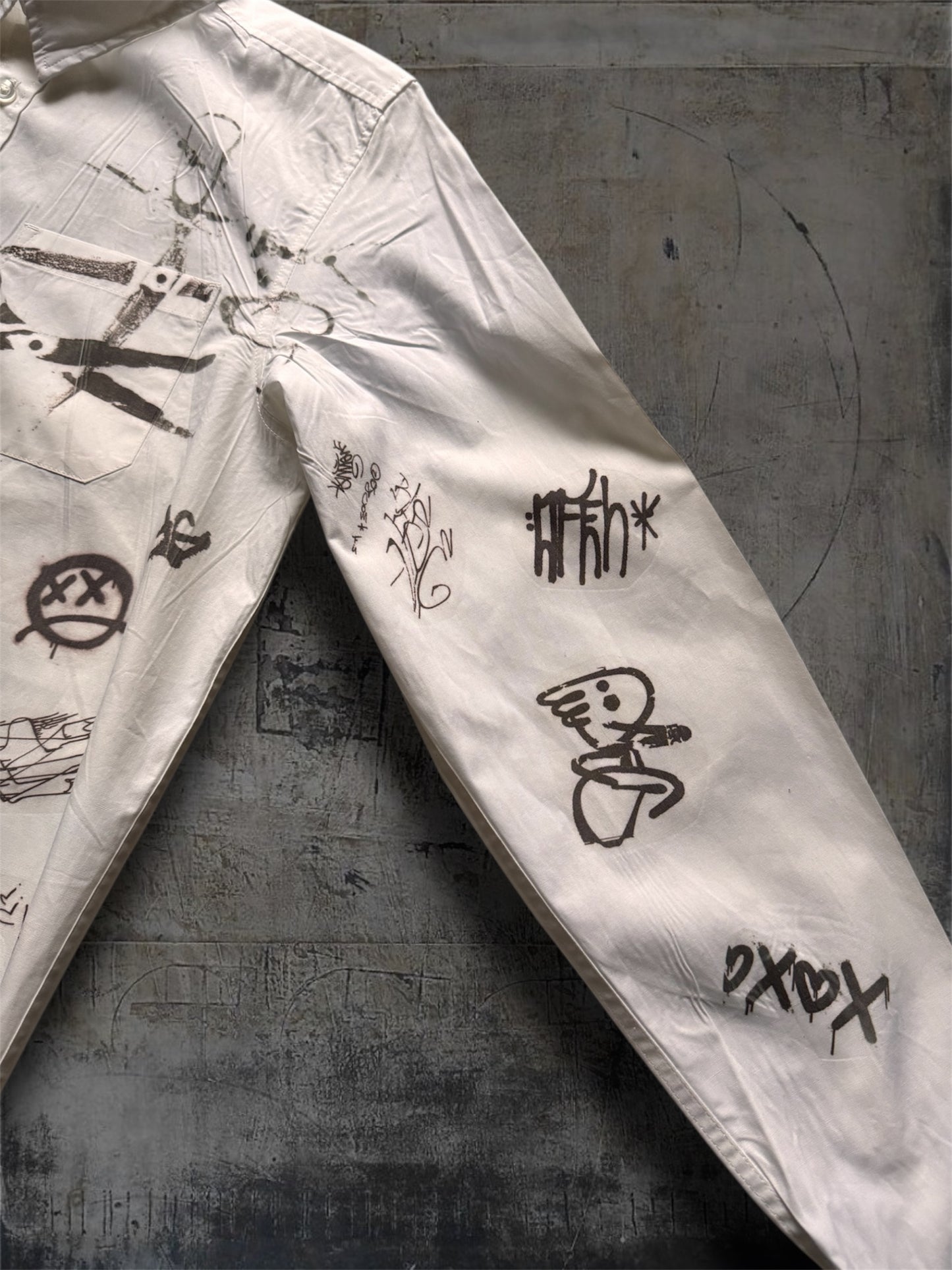 “News” 1/1 white shirt