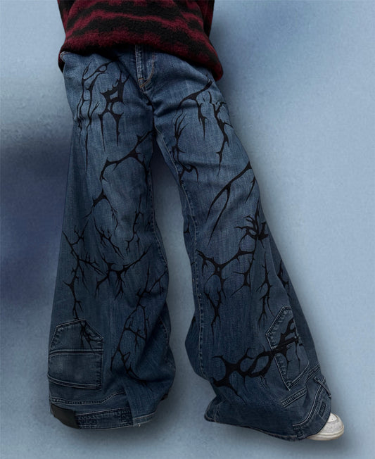 “Arrofor” upcycled jeans