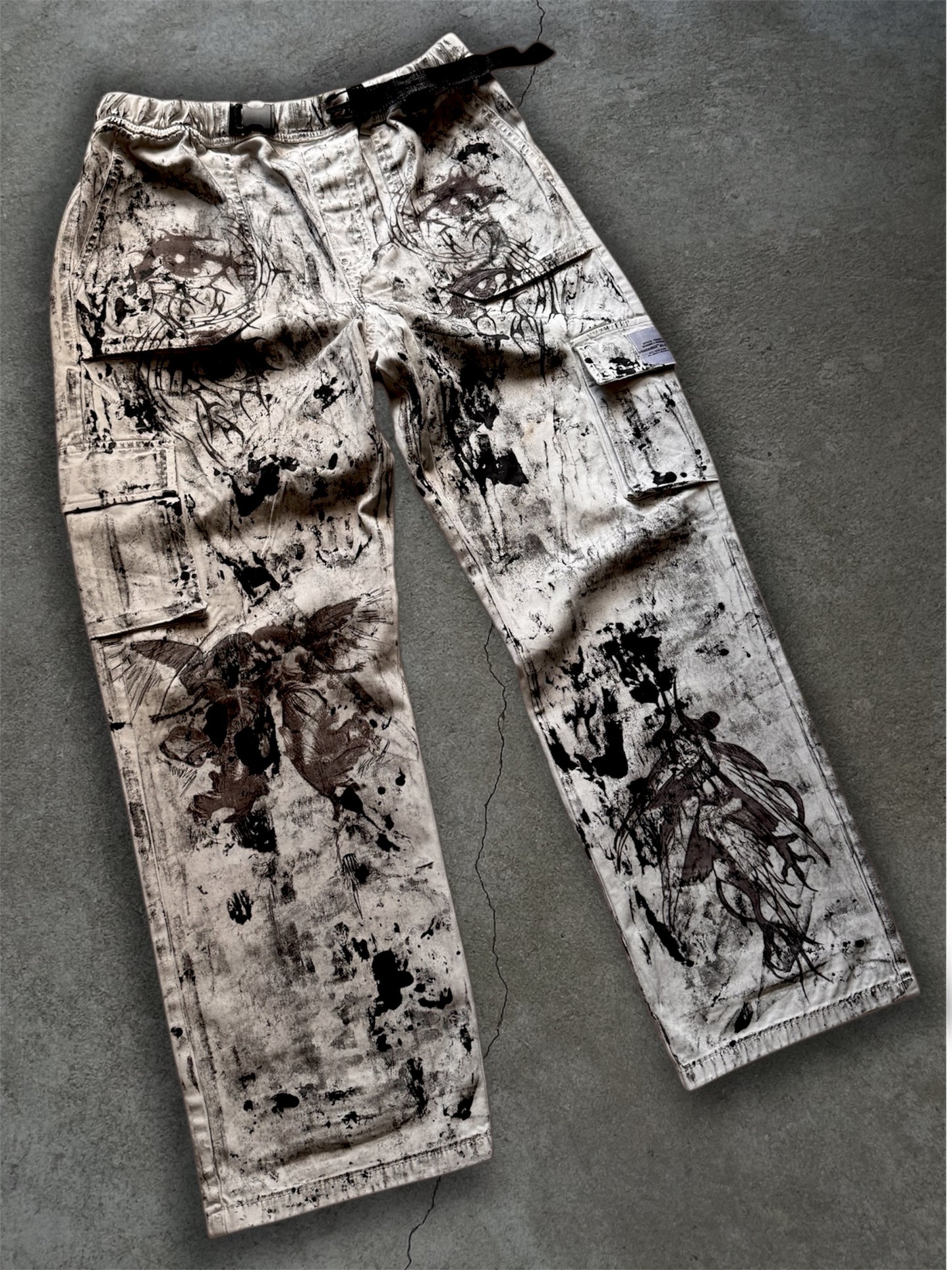 1/1 upcycled white trousers