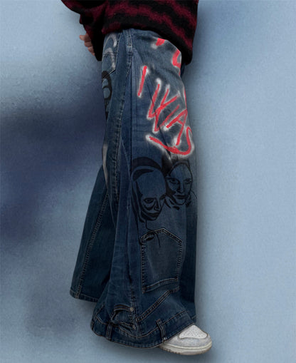 “Special” baggy jeans with art