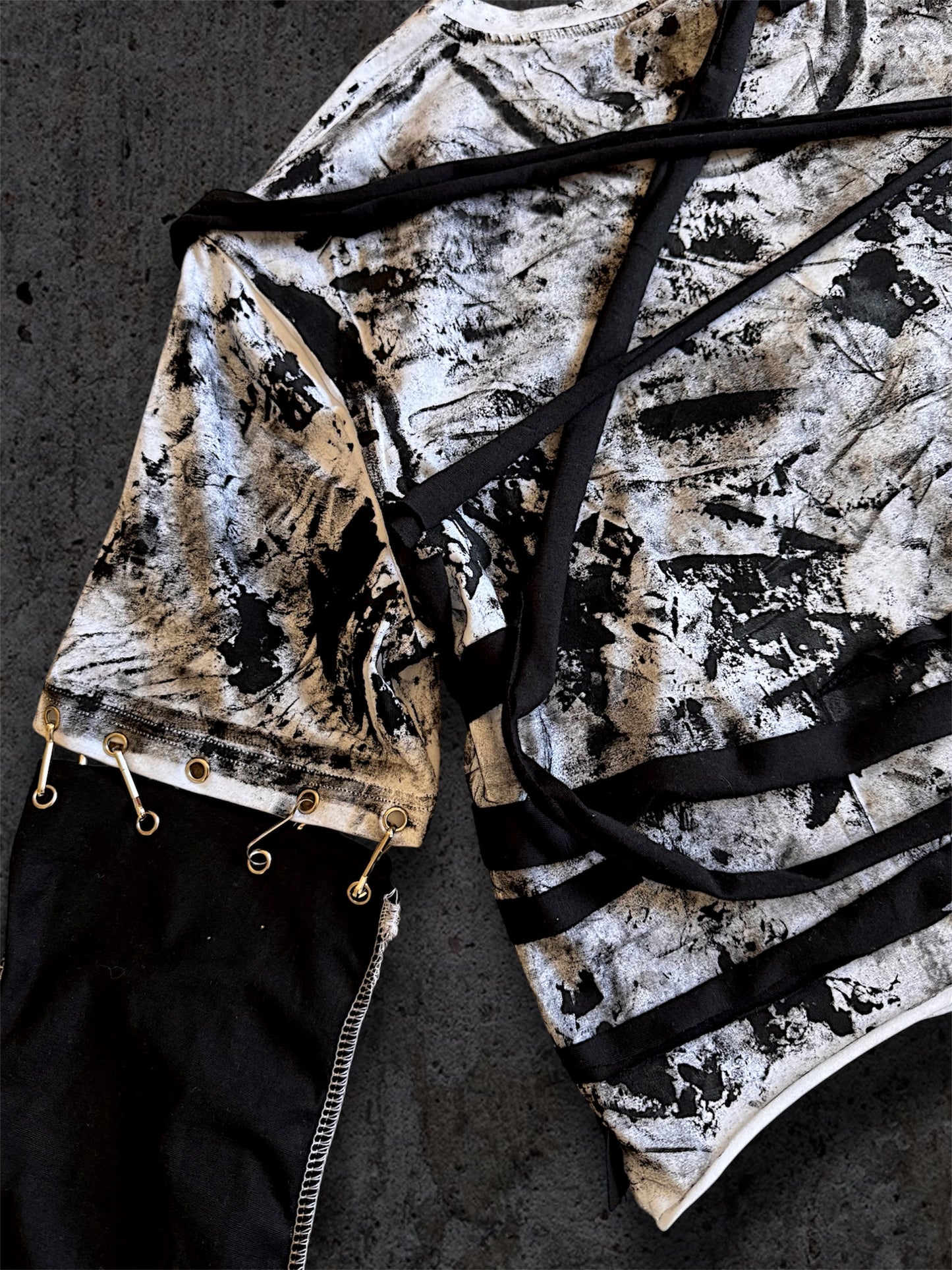 Upcycled black and white cropped T-shirt