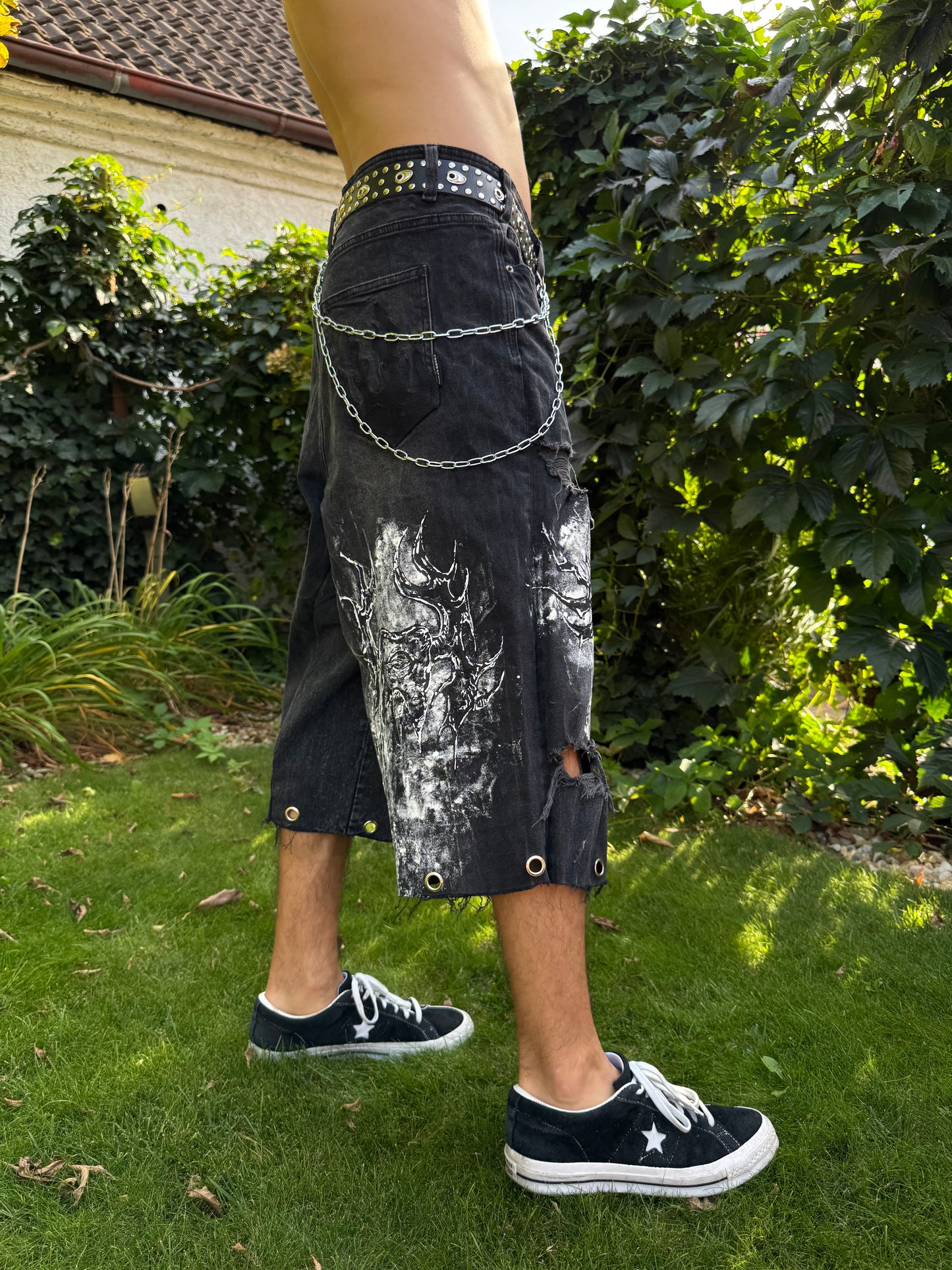 “Rabbit eye” 1/1 upcycled hand painted jorts