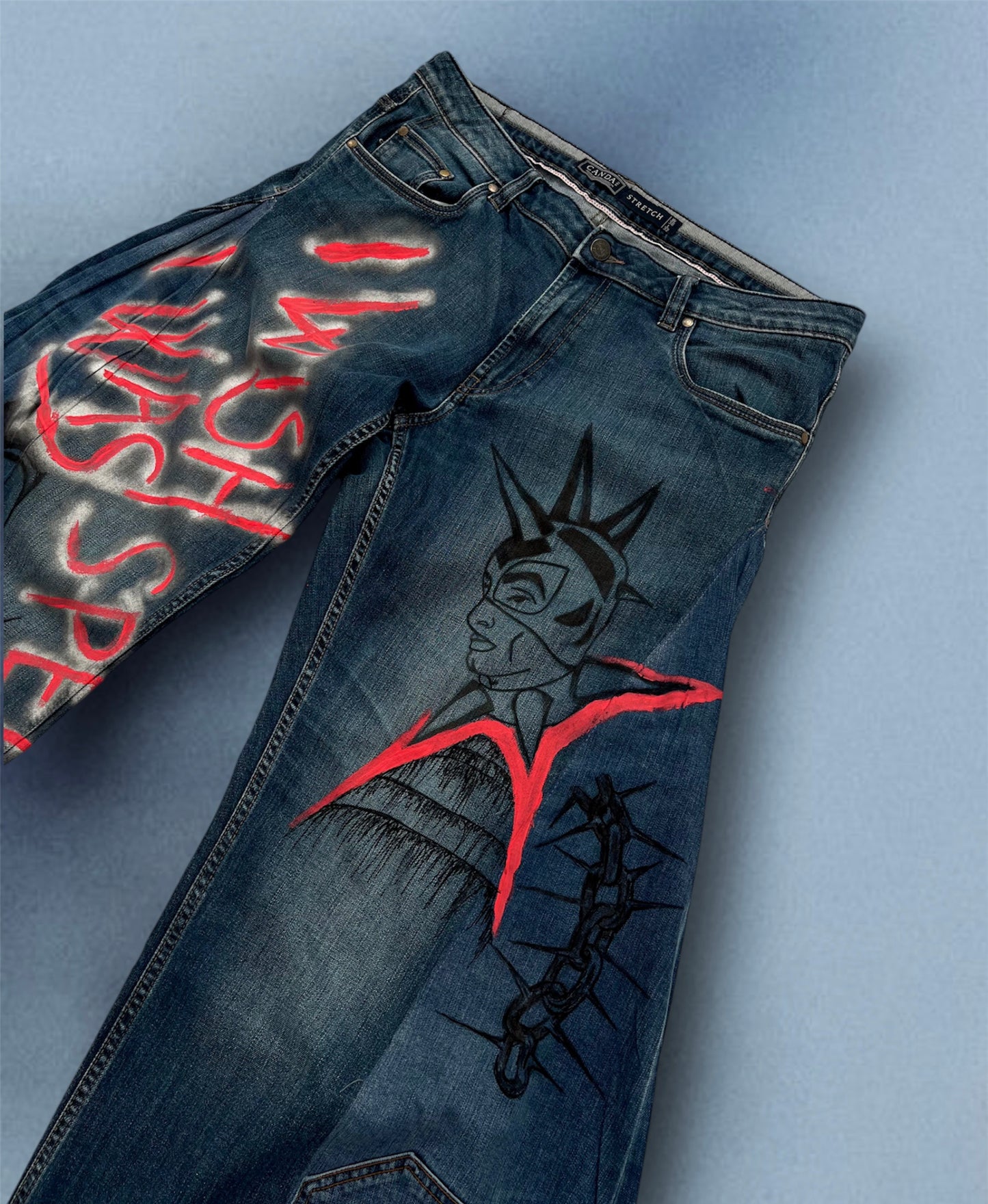 “Special” baggy jeans with art