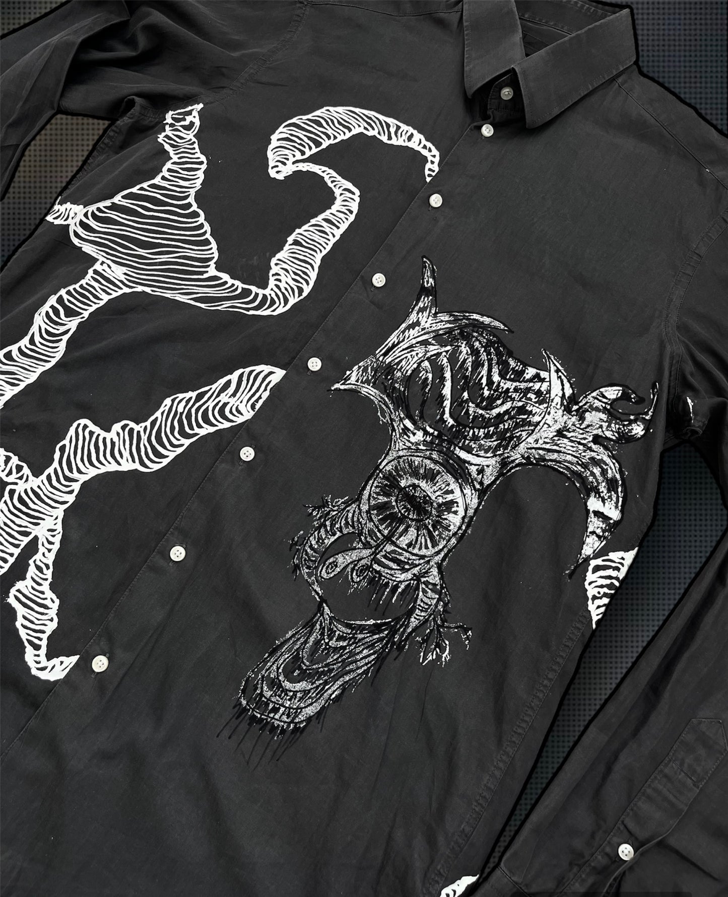 “Squiggles” grey shirt