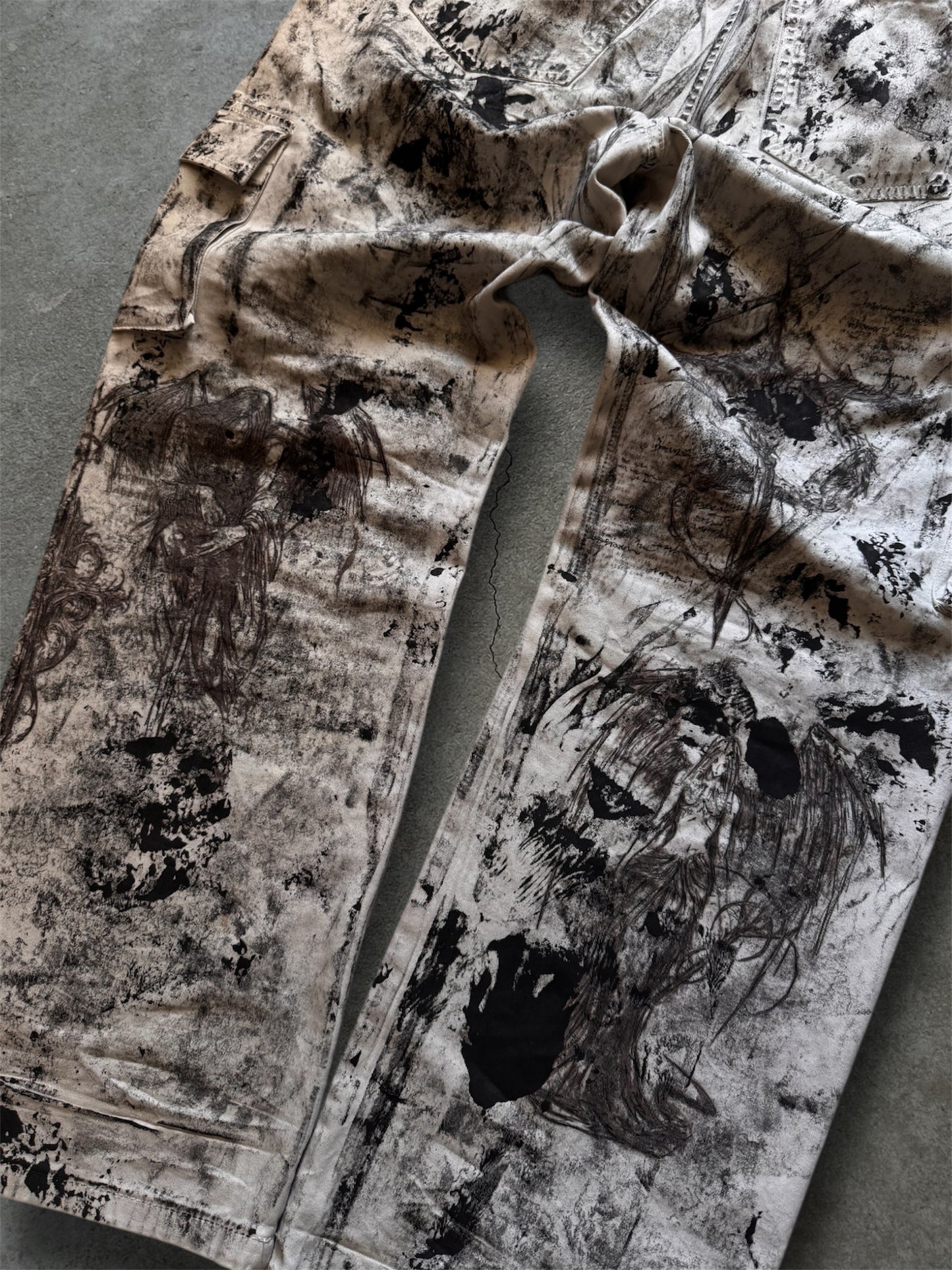 1/1 upcycled white trousers