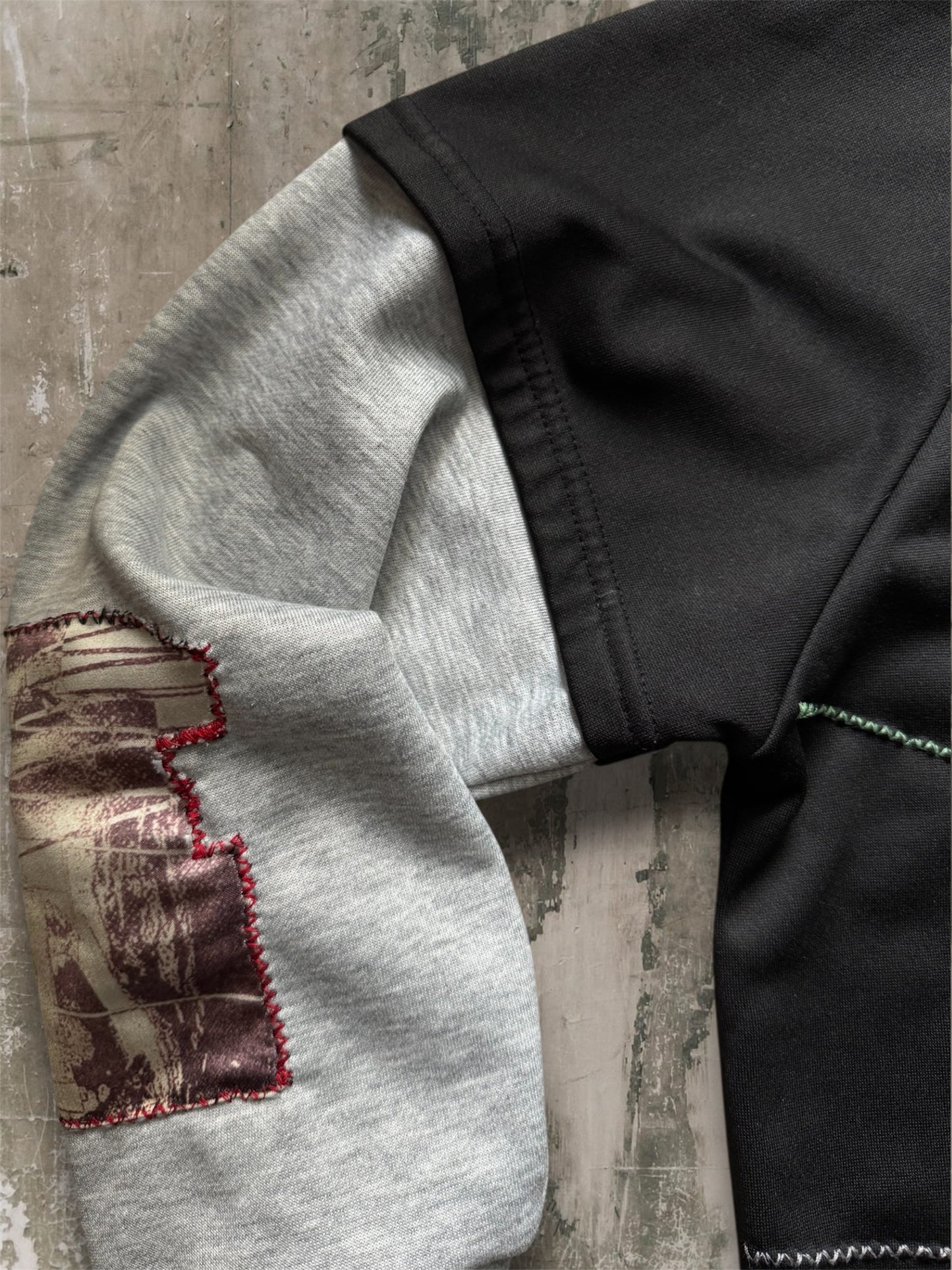 “Punk web” sweatshirt