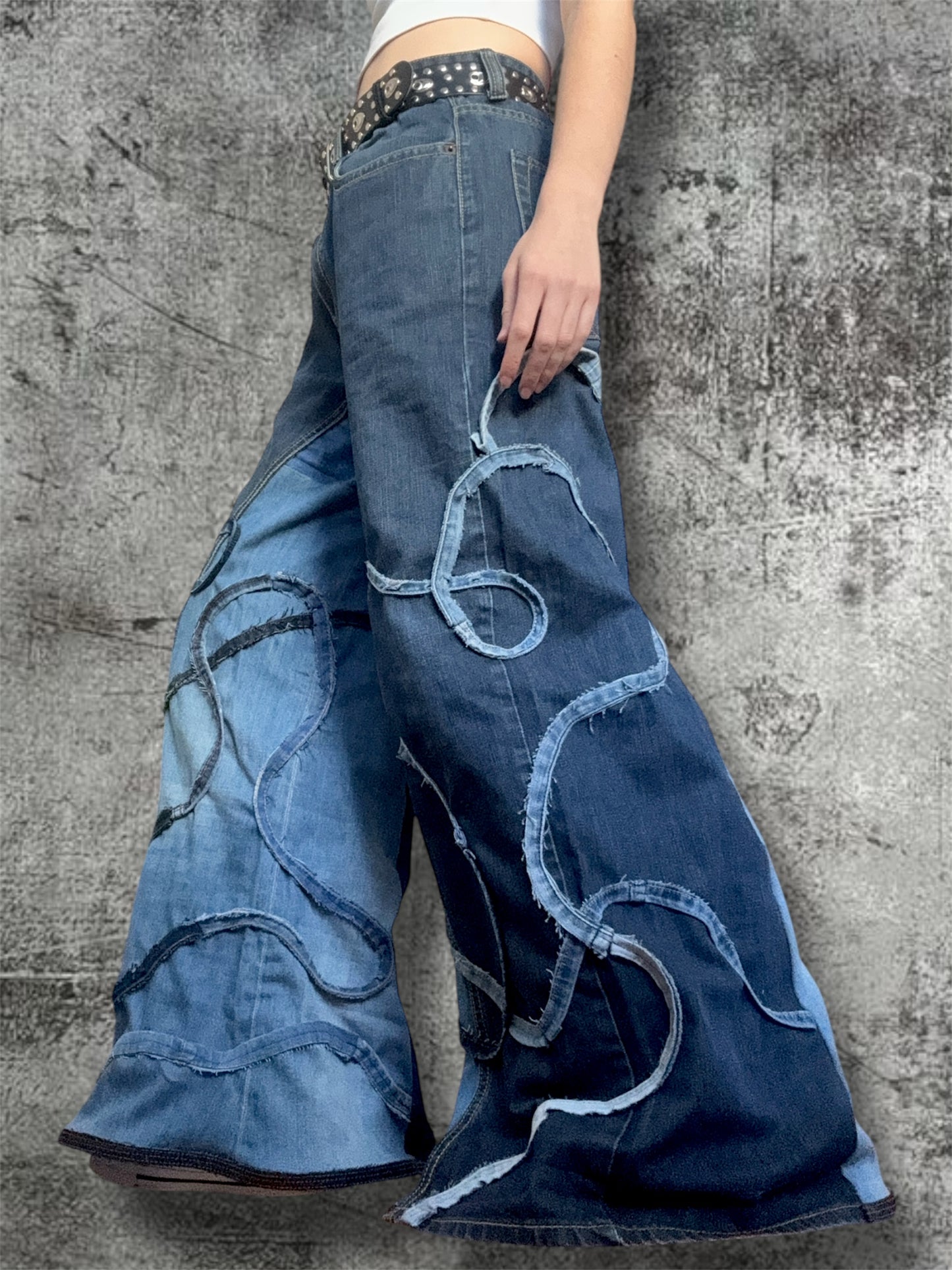 Baggy wide leg jeans with stripes