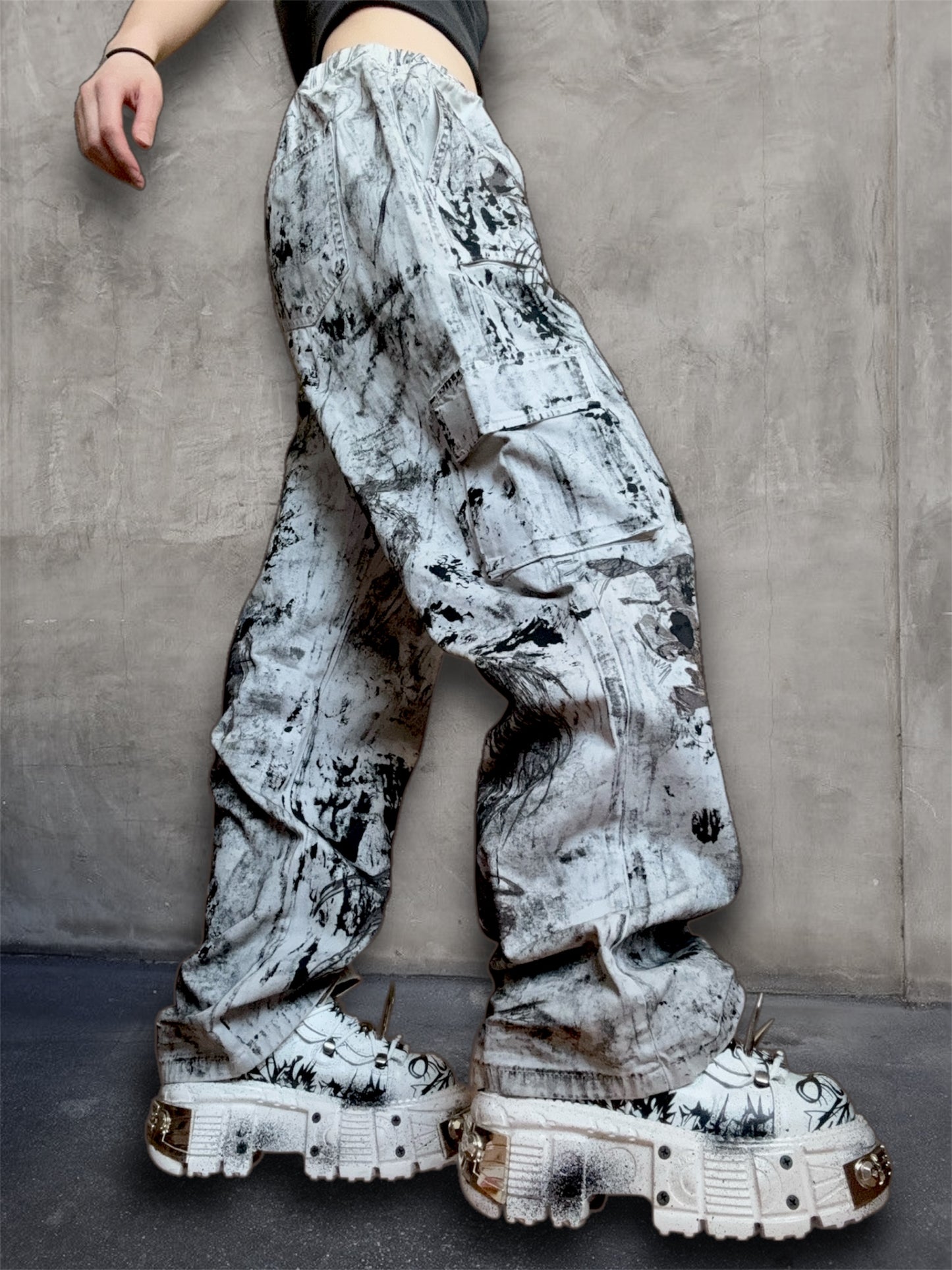 1/1 upcycled white trousers