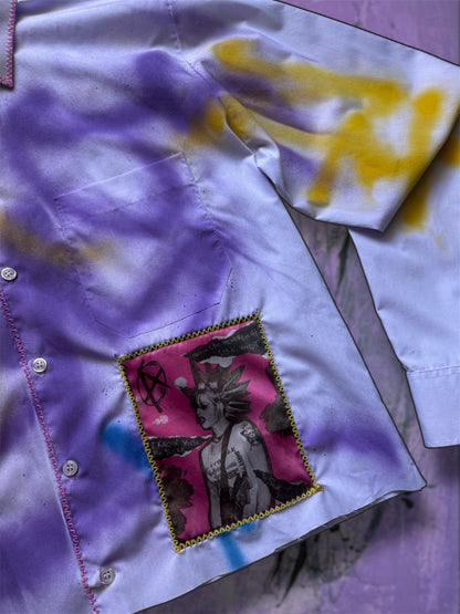 Sprayed light purple shirt with art pictures