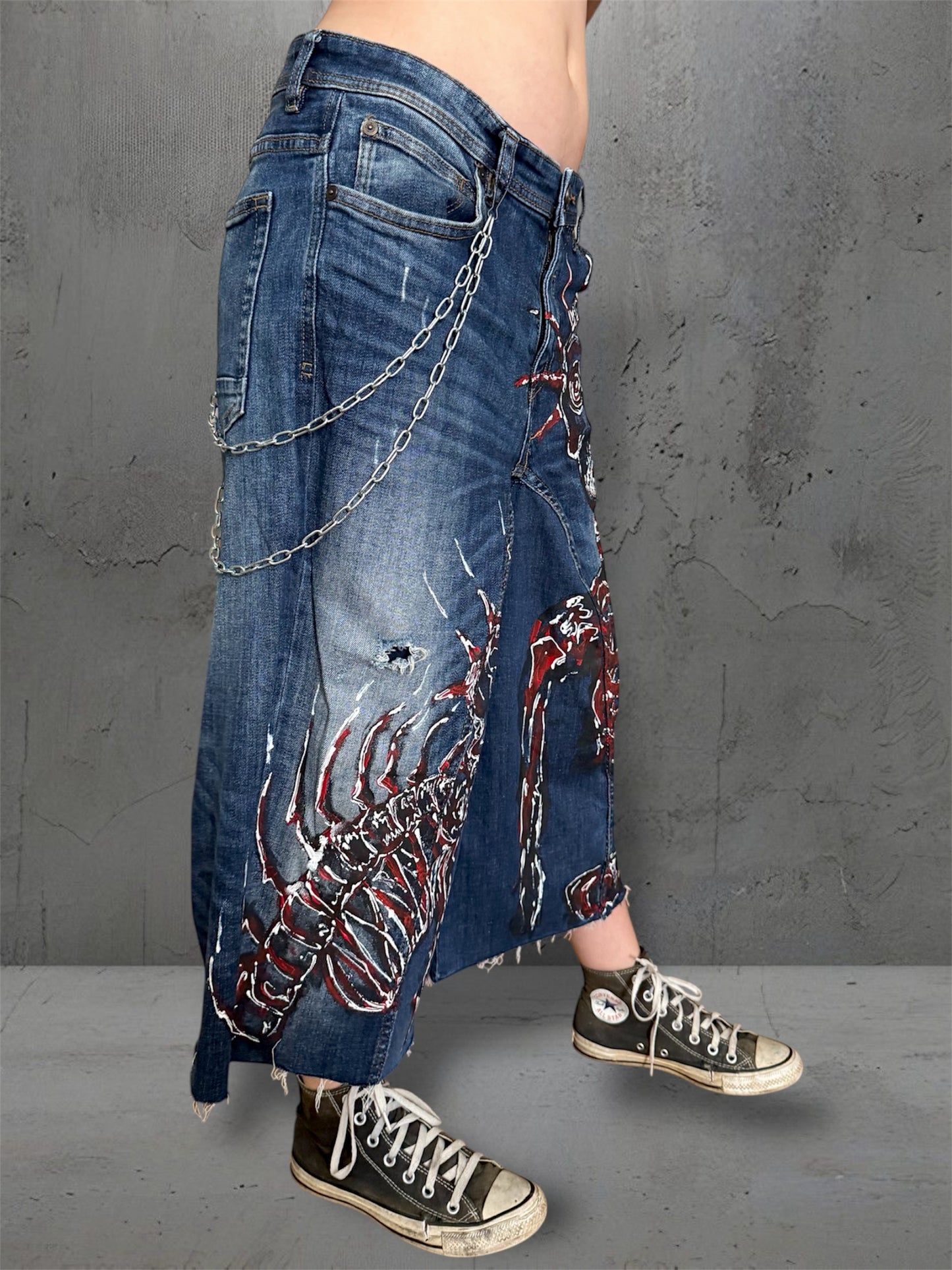 “Skull” 1/1 upcycled hand painted jorts