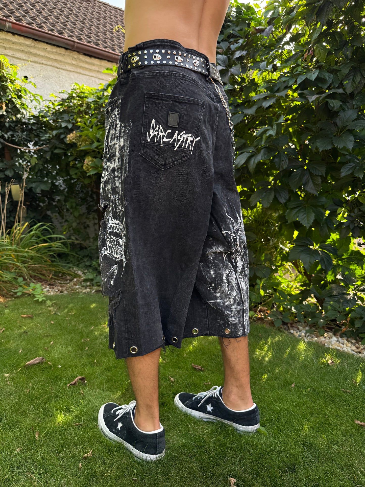 “Rabbit eye” 1/1 upcycled hand painted jorts