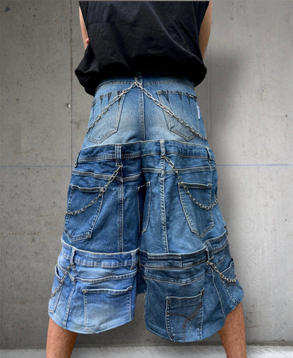 Baggy mid calf jeans with chains and drawings