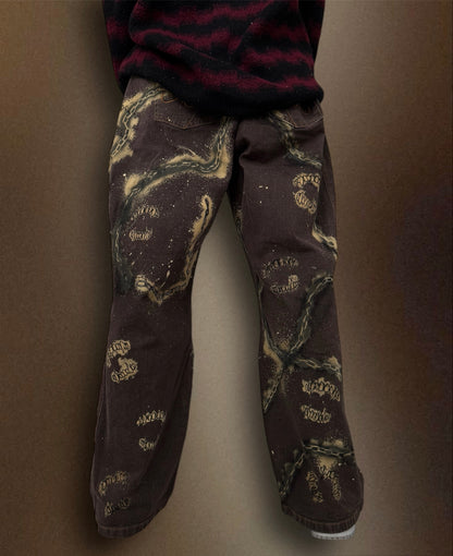 “Teeth chains” bleached brown trousers