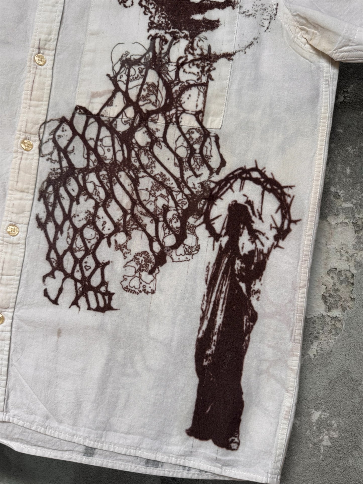 “Magic church” remade white shirt