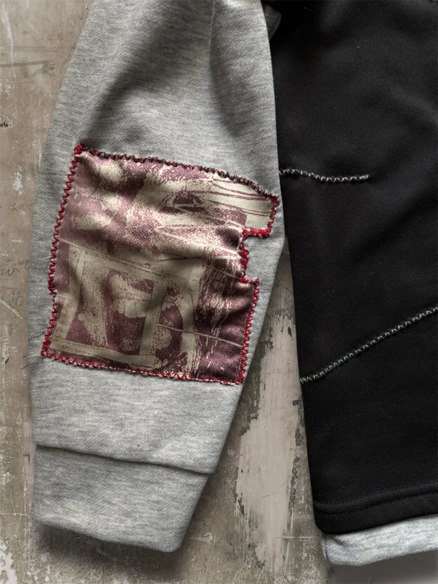 “Punk web” sweatshirt