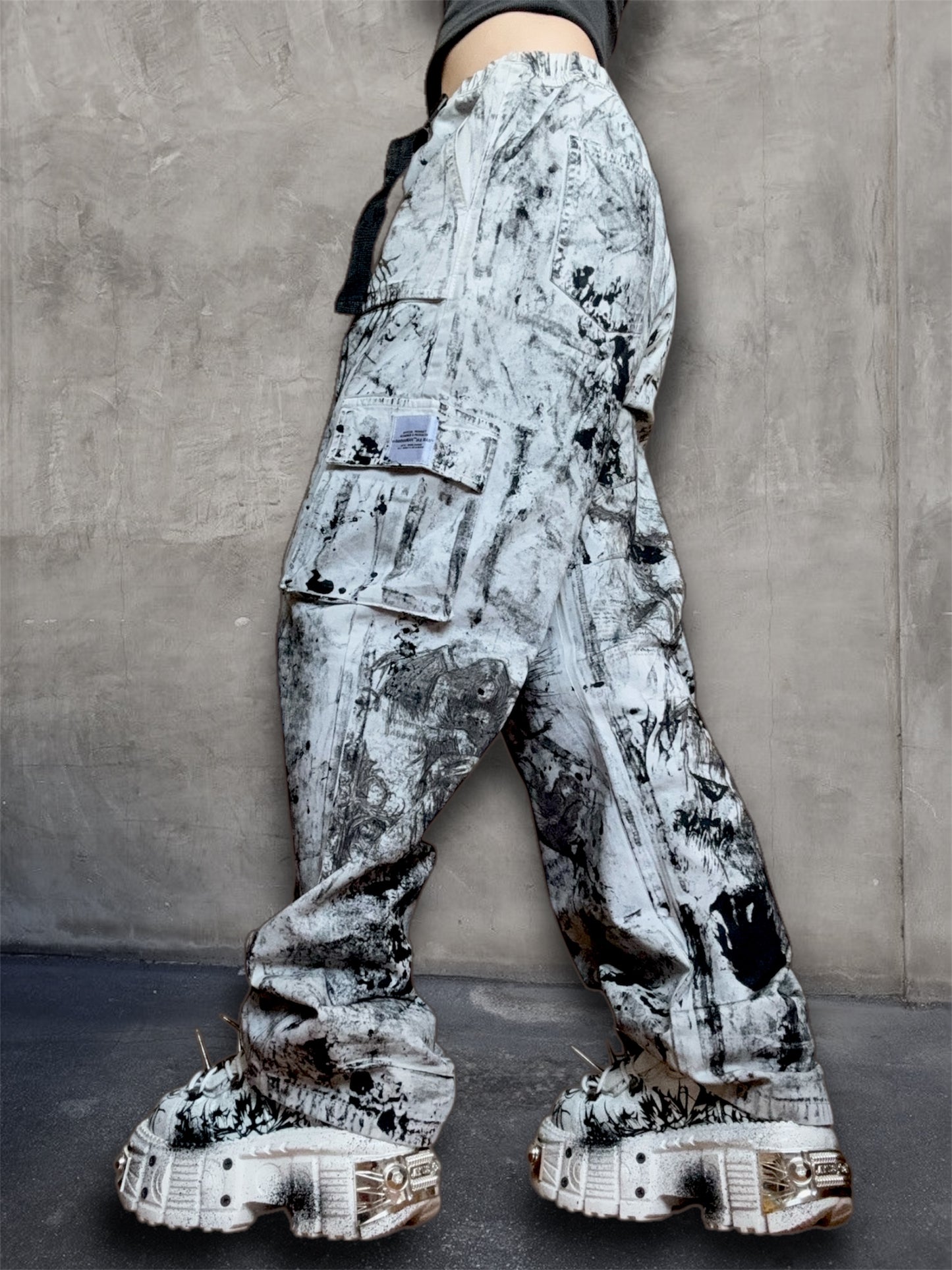 1/1 upcycled white trousers