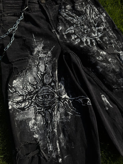 “Rabbit eye” 1/1 upcycled hand painted jorts