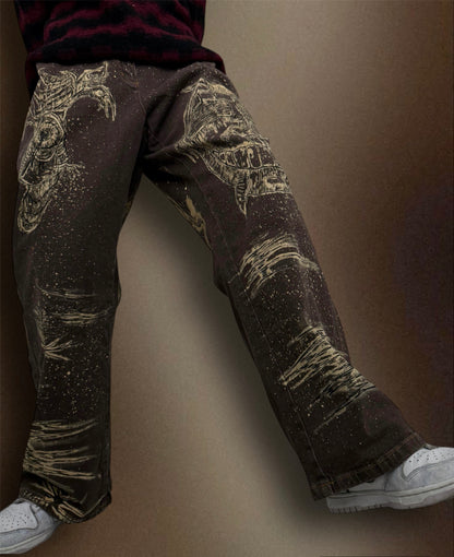 “Teeth chains” bleached brown trousers