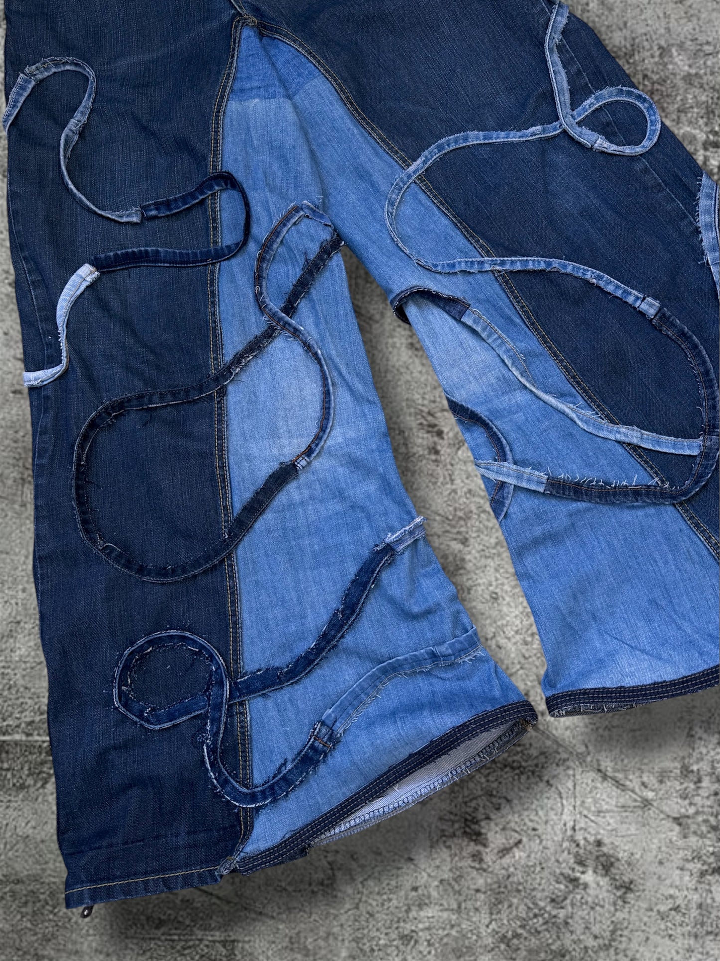 Baggy wide leg jeans with stripes