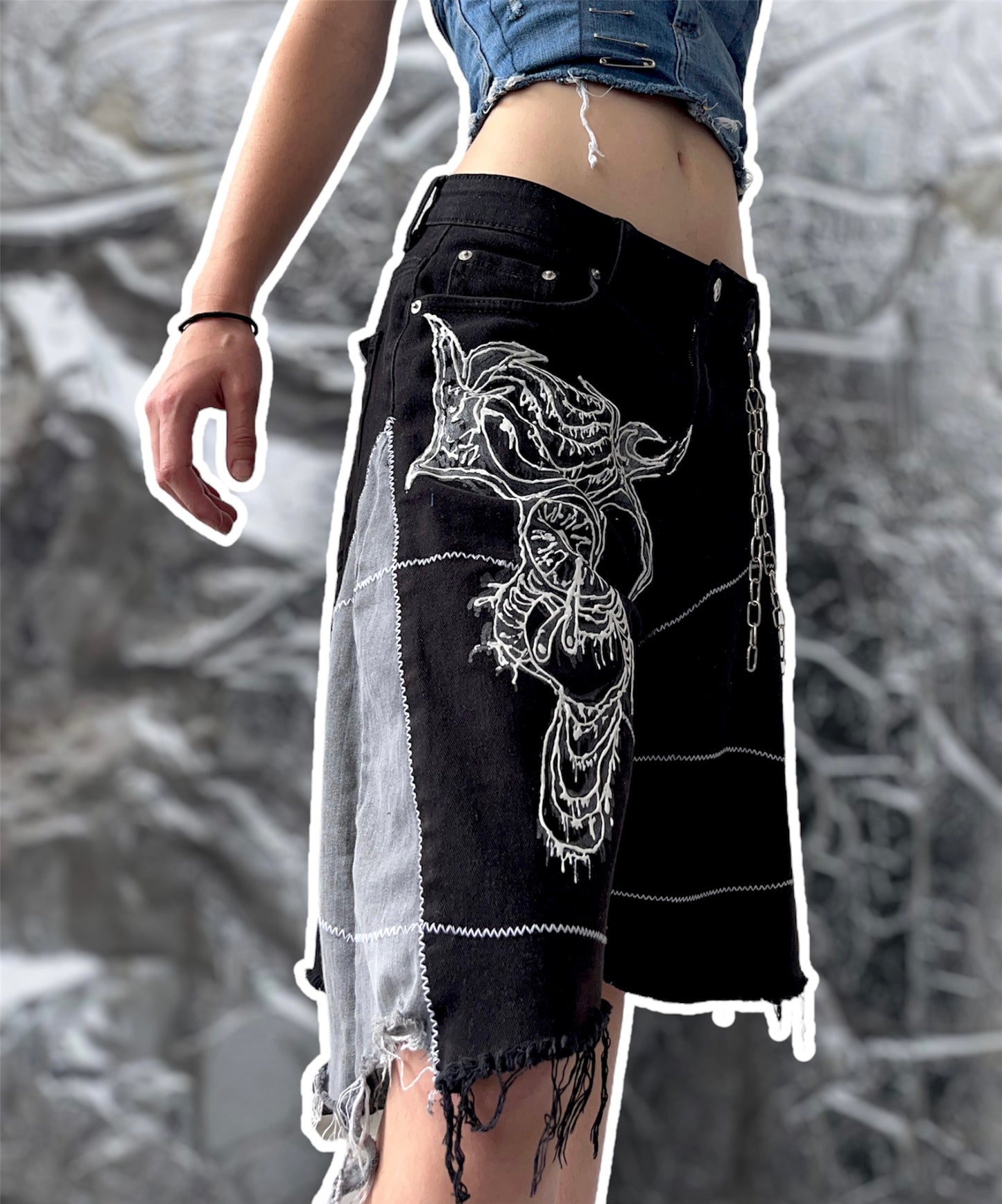 Wide denim shorts with 3D art