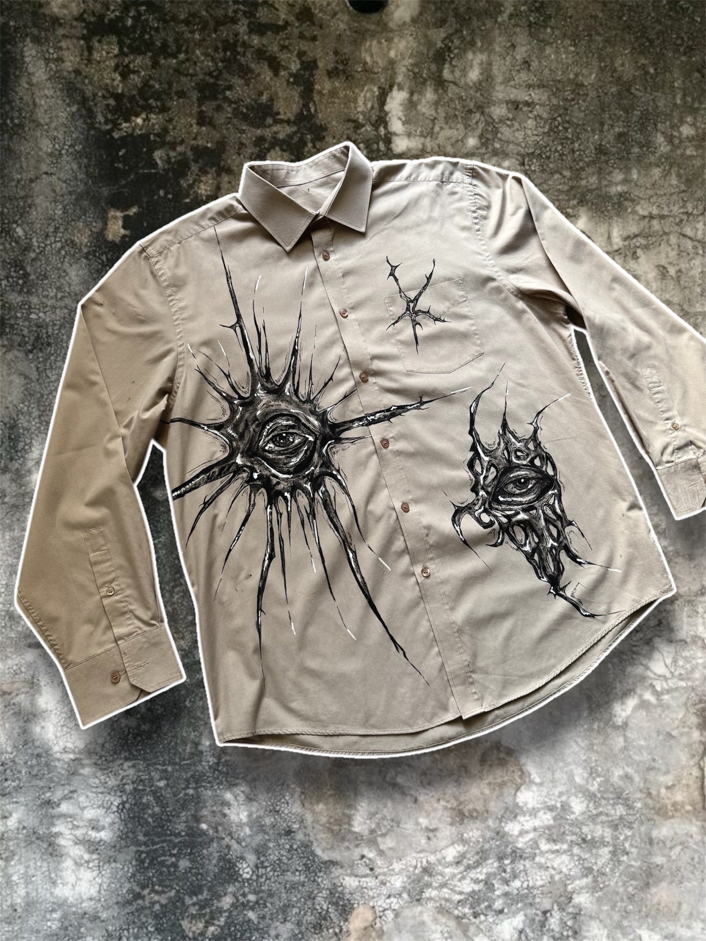 “Flying eye” handpainted shirt