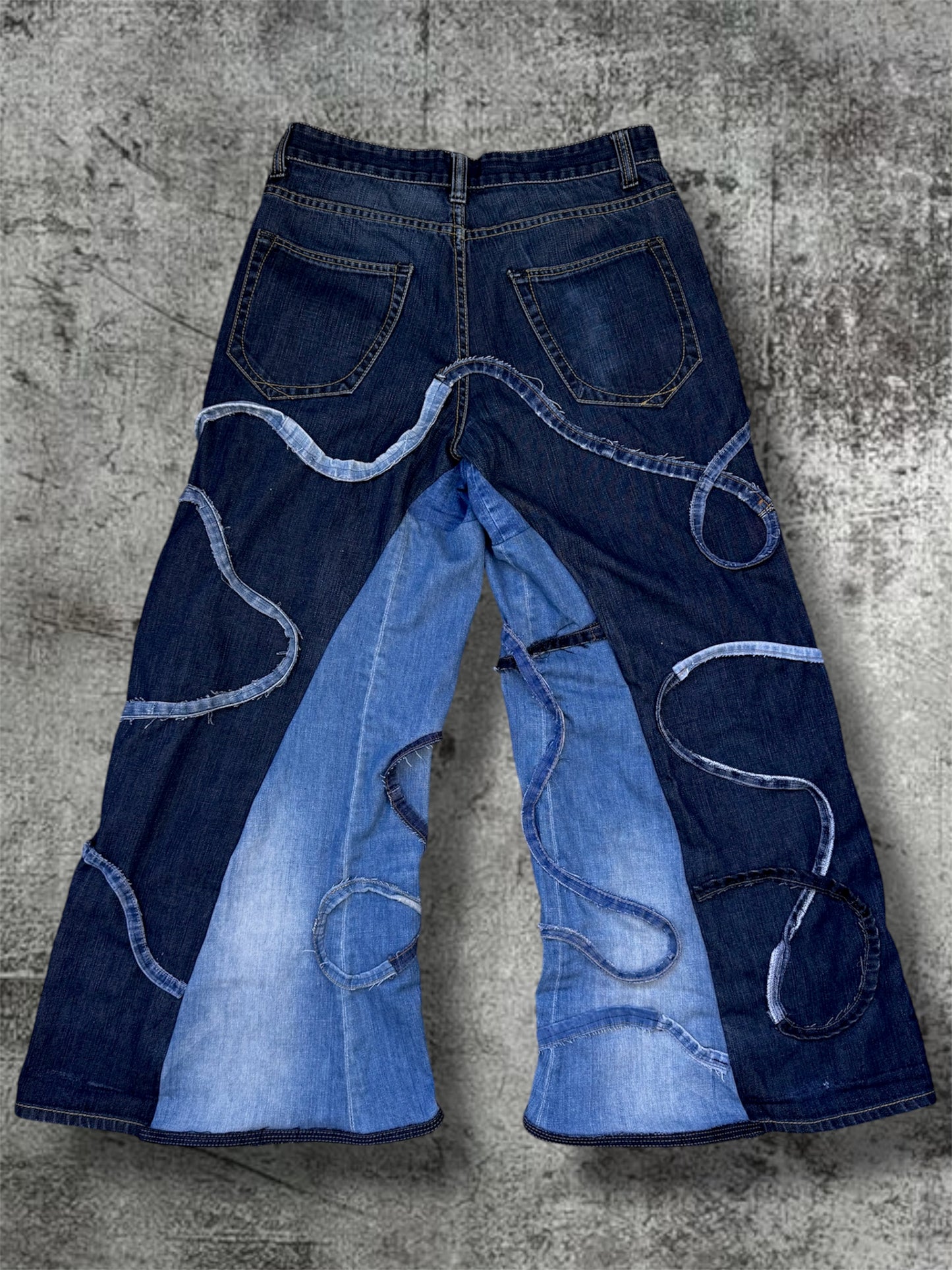 Baggy wide leg jeans with stripes
