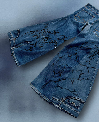 “Arrofor” upcycled jeans