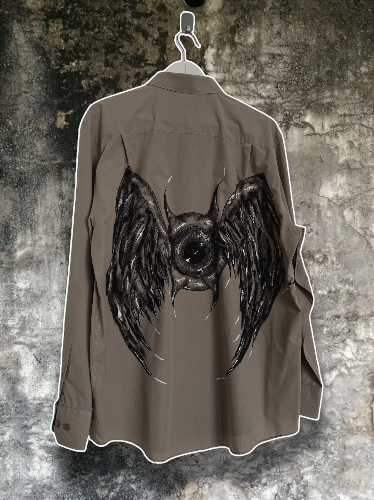 “Flying eye” handpainted shirt