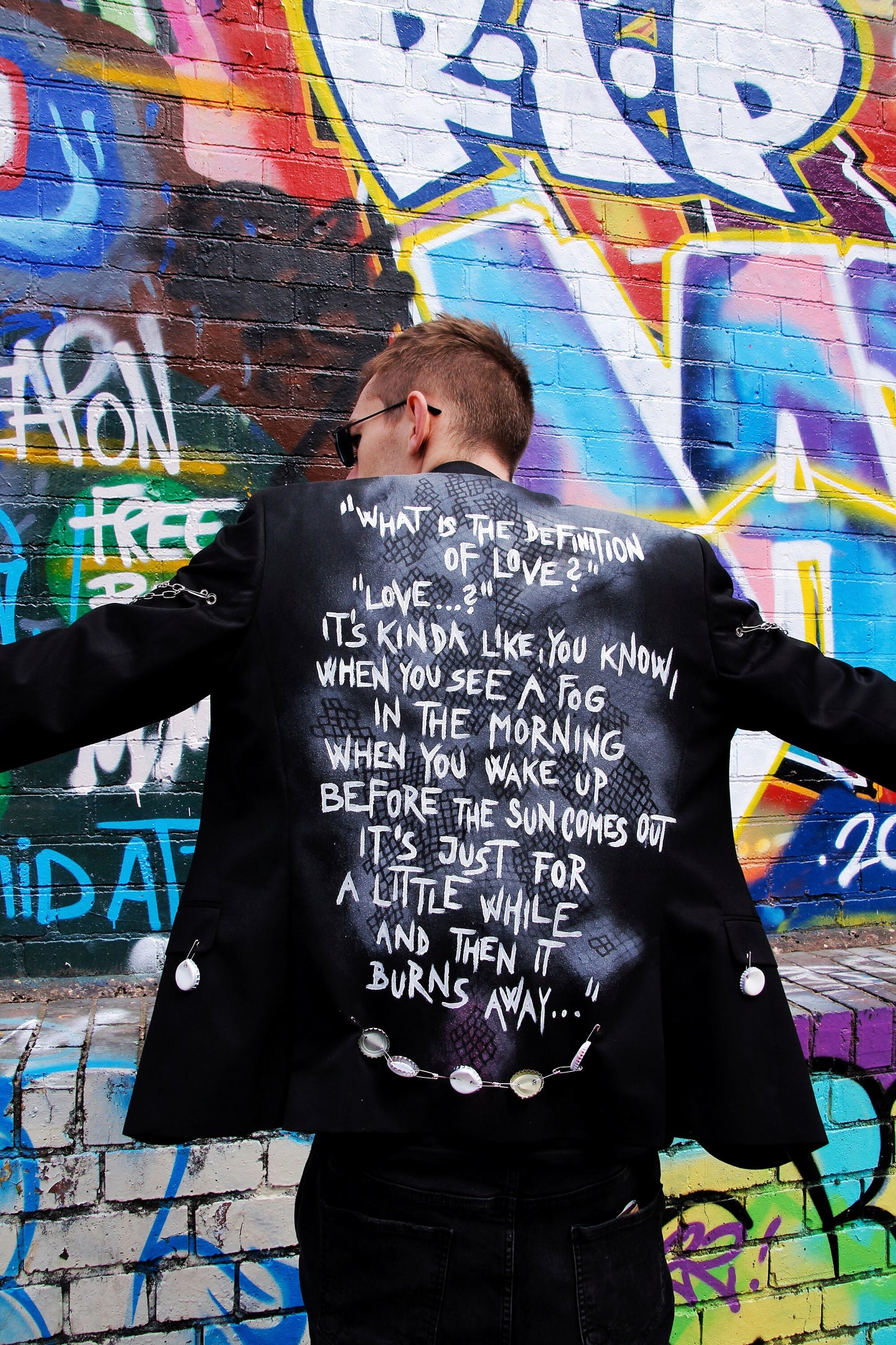 SKULL LOVE - Upcycled unisex blazer - sustainable clothing - punky style - handpainted