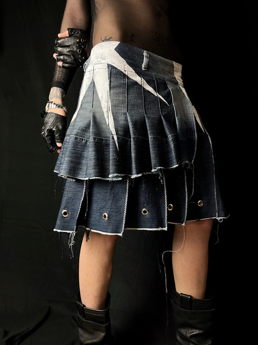 Adjustable pleated denim skirt made of repurposed materials